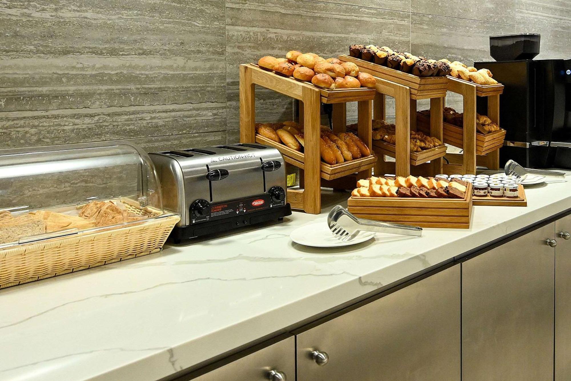 Comfort Hotel Jeddah King Road Eksteriør billede