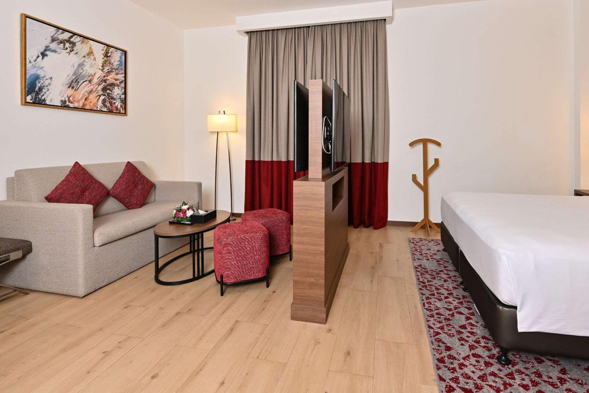 Comfort Hotel Jeddah King Road Eksteriør billede